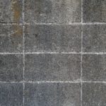 【レーザ事業部】レーザによる、コンクリート・ブロック・石に付着した苔落とし