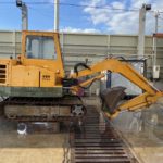KOMATSU PC04ユンボ再生計画!サンドブラストレーザマシンで50年近く前の重機が甦る!<Part1>