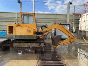 KOMATSU PC04ユンボ再生計画！サンドブラストレーザマシンで50年近く前の重機が甦る！＜Part1＞