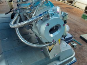 【サンドブラストレーザマシン】ヘッド部が改良されて新たにデビュー！サビや塗料もレーザブラストで落ちる落ちる！